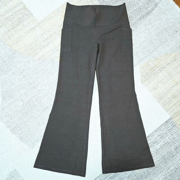 Athleta Truffle Salutation Stash Petite Flare Legging - Picture 5 of 11